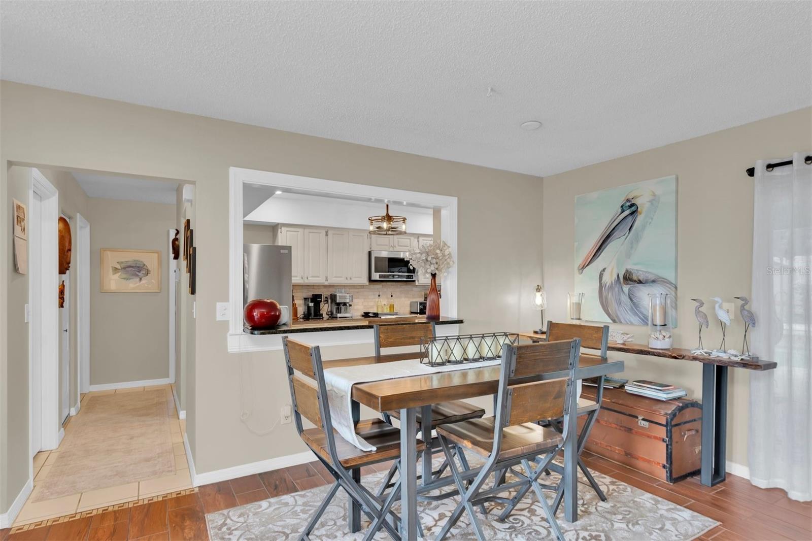 207 AMESBURY CIR