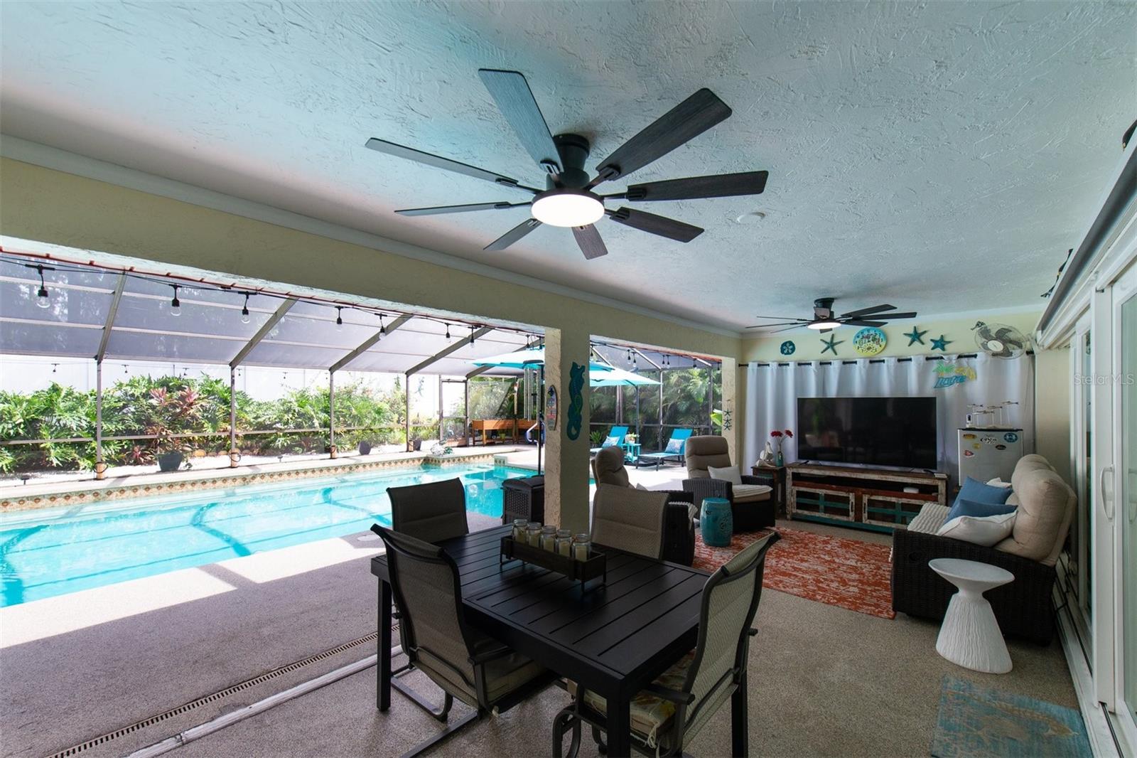 207 AMESBURY CIR