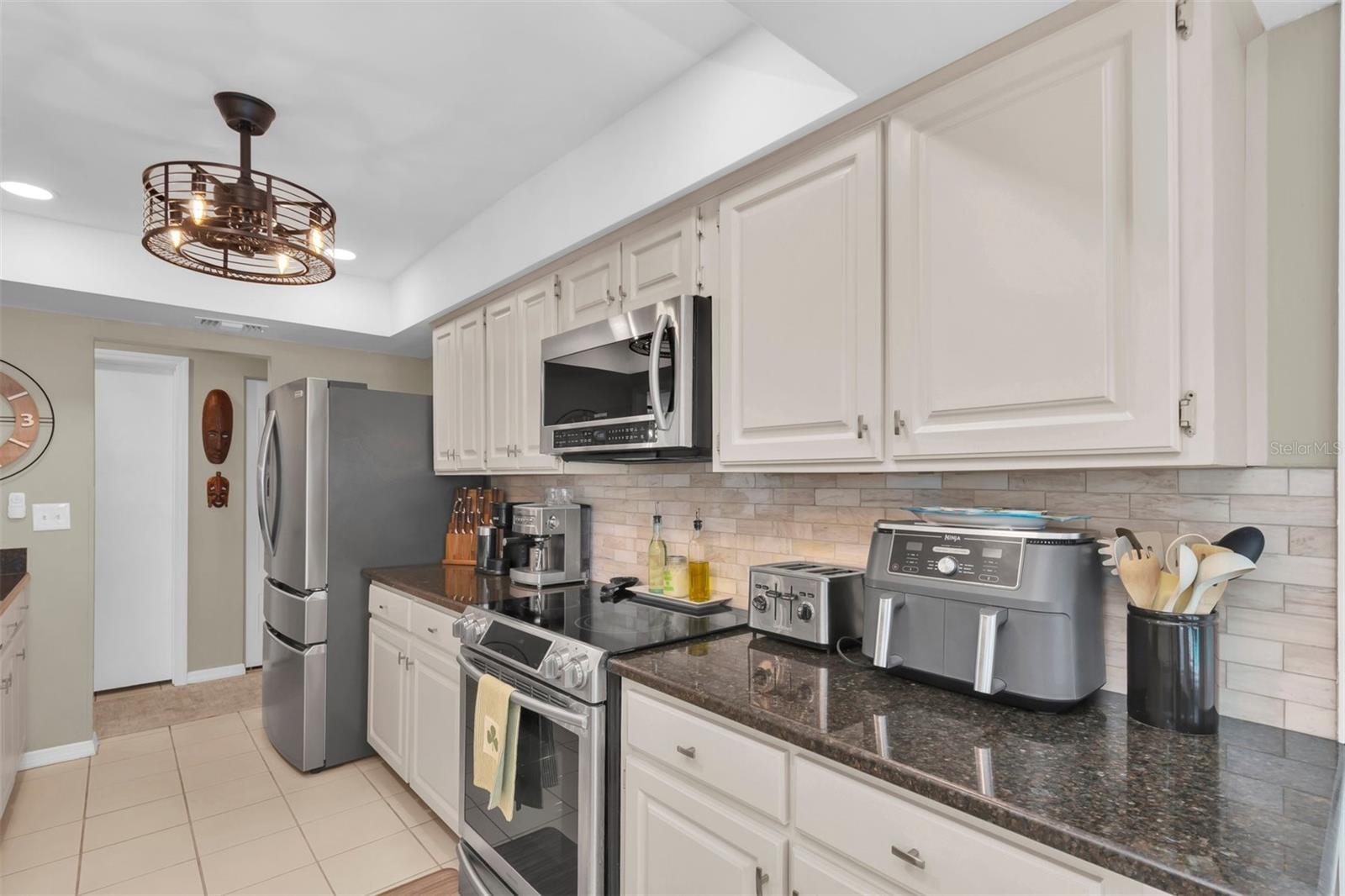 207 AMESBURY CIR