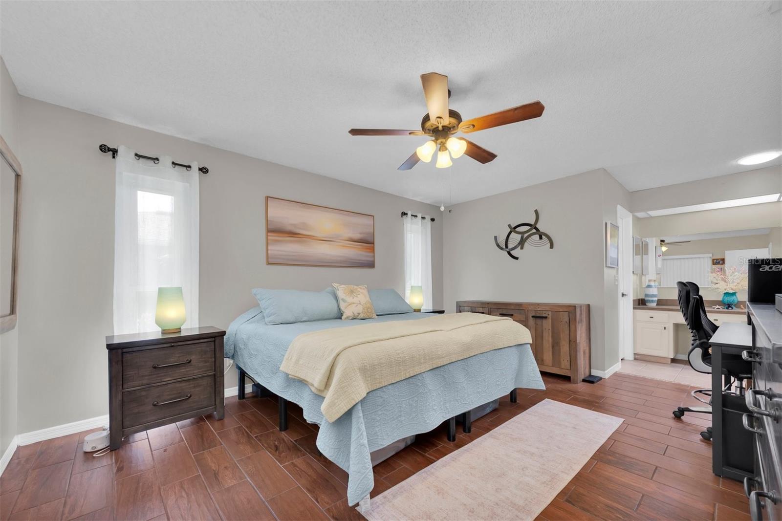 207 AMESBURY CIR