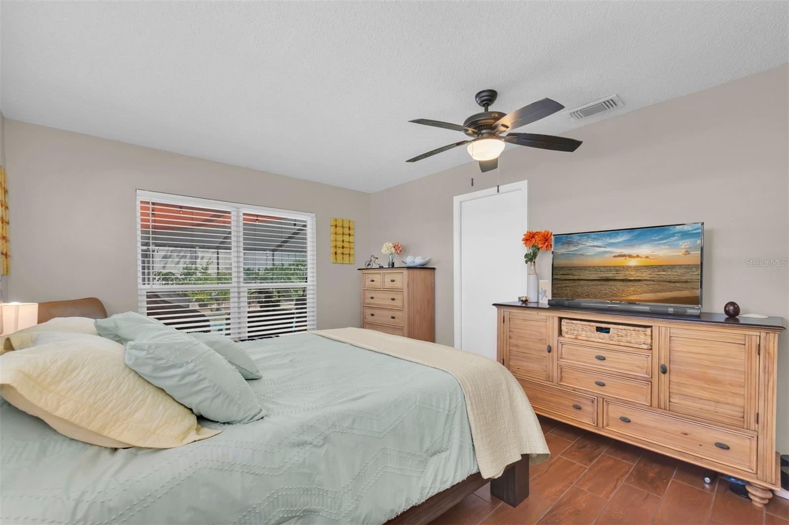 207 AMESBURY CIR