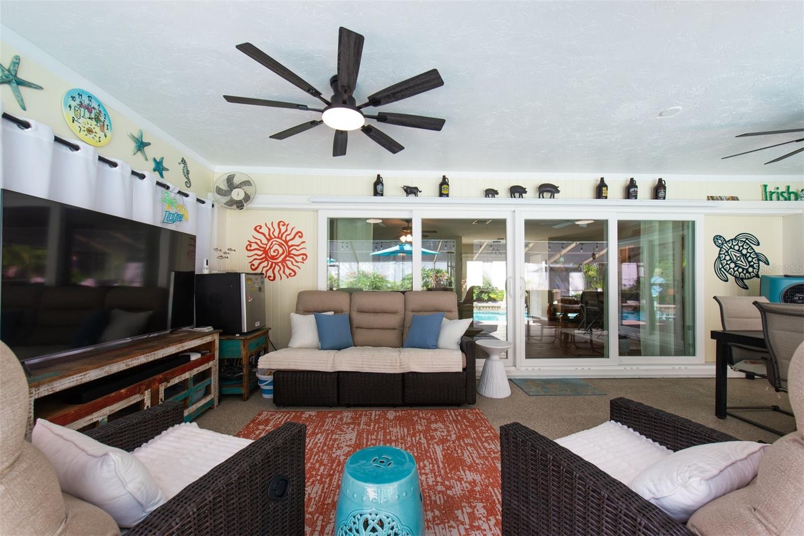 207 AMESBURY CIR
