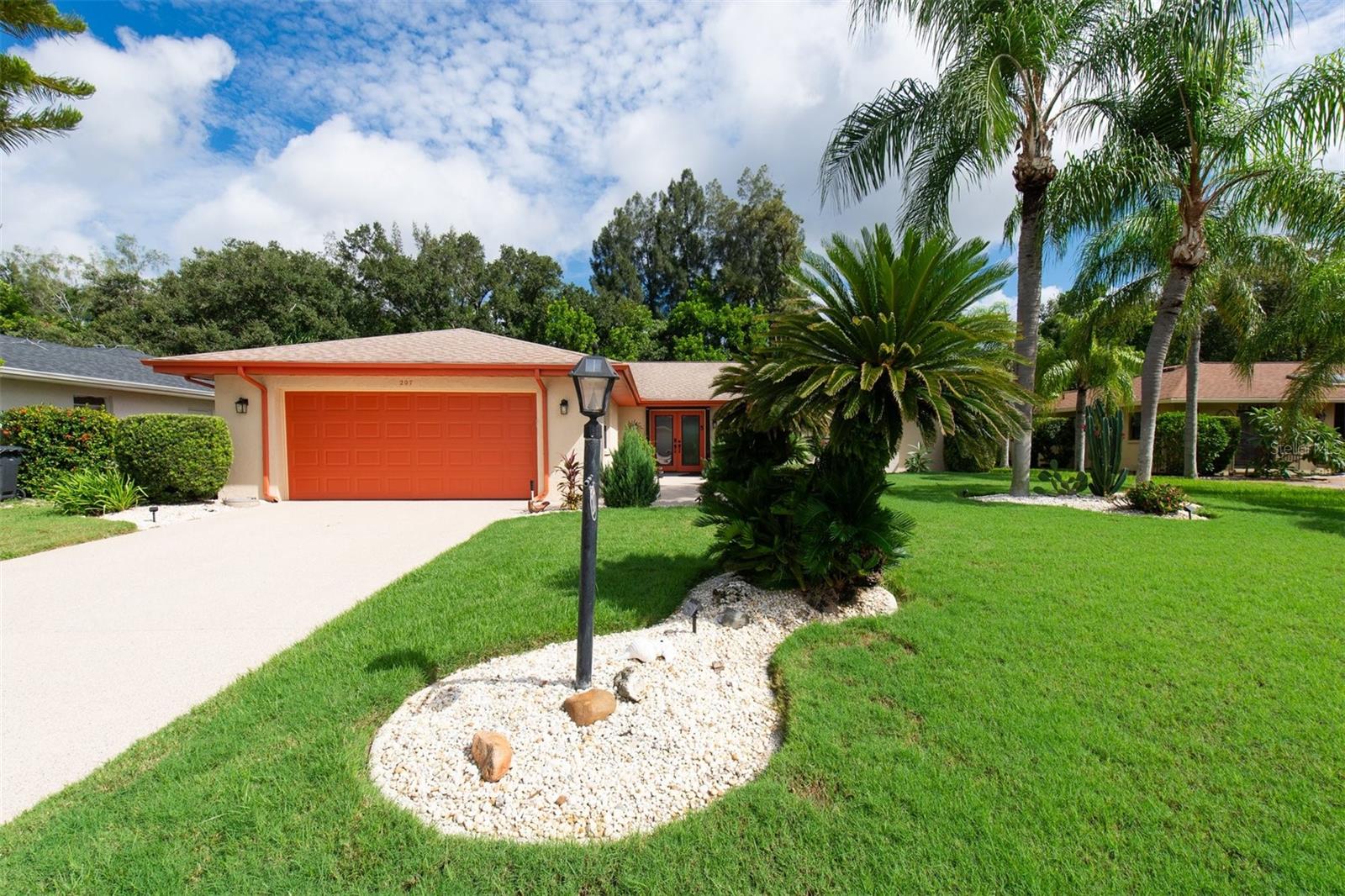 207 AMESBURY CIR