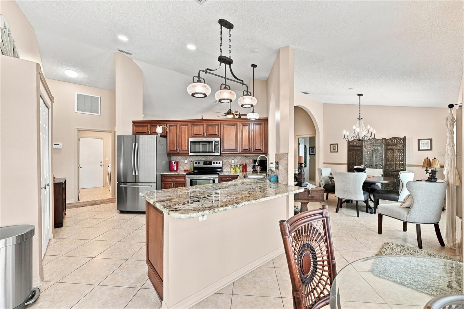 308 CALOOSA PALMS CT