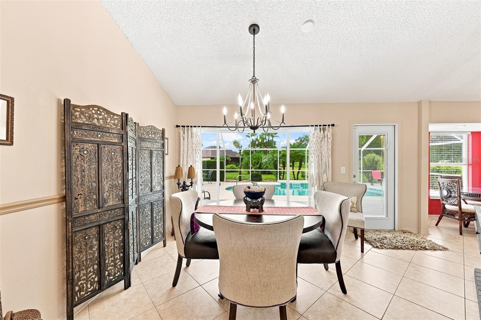 308 CALOOSA PALMS CT