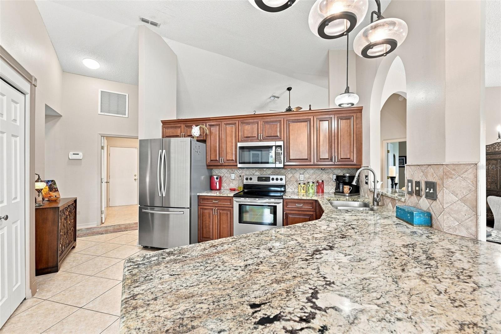 308 CALOOSA PALMS CT