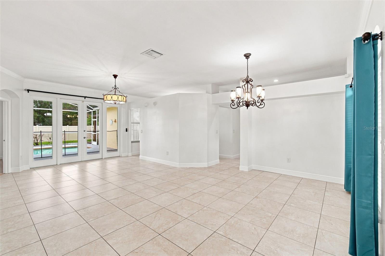 1512 CROOKED STICK DR