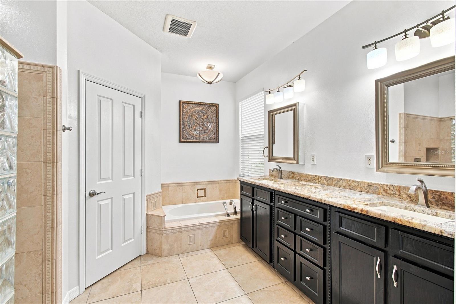 1512 CROOKED STICK DR