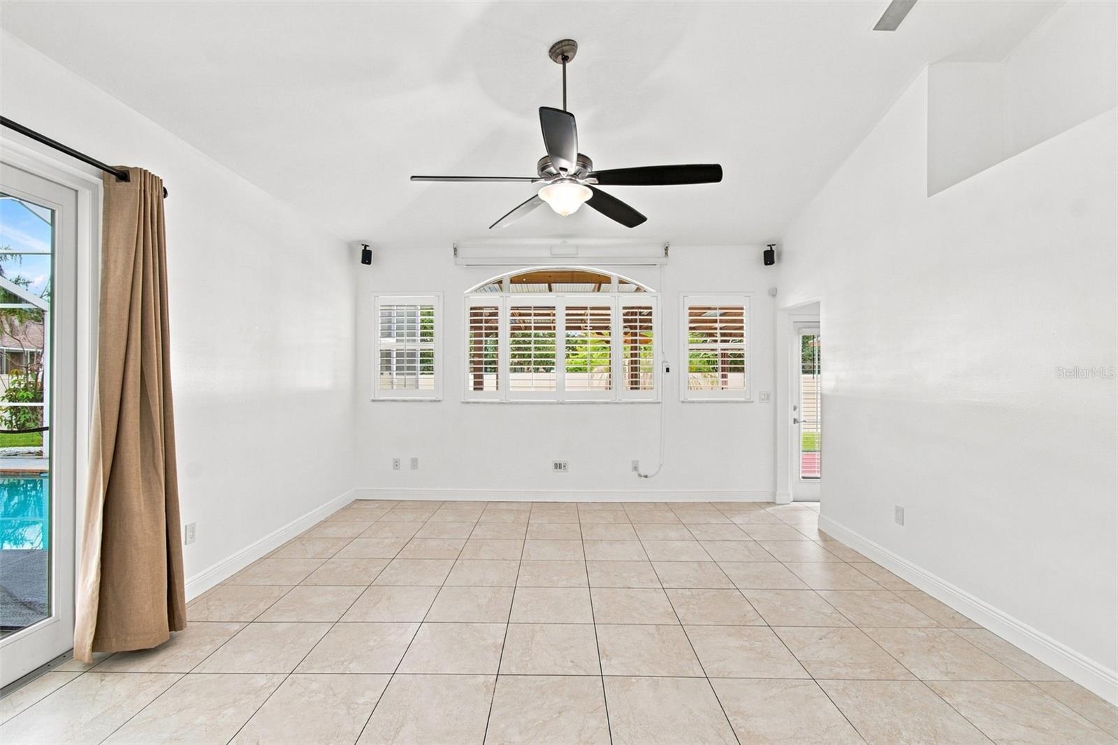 1512 CROOKED STICK DR