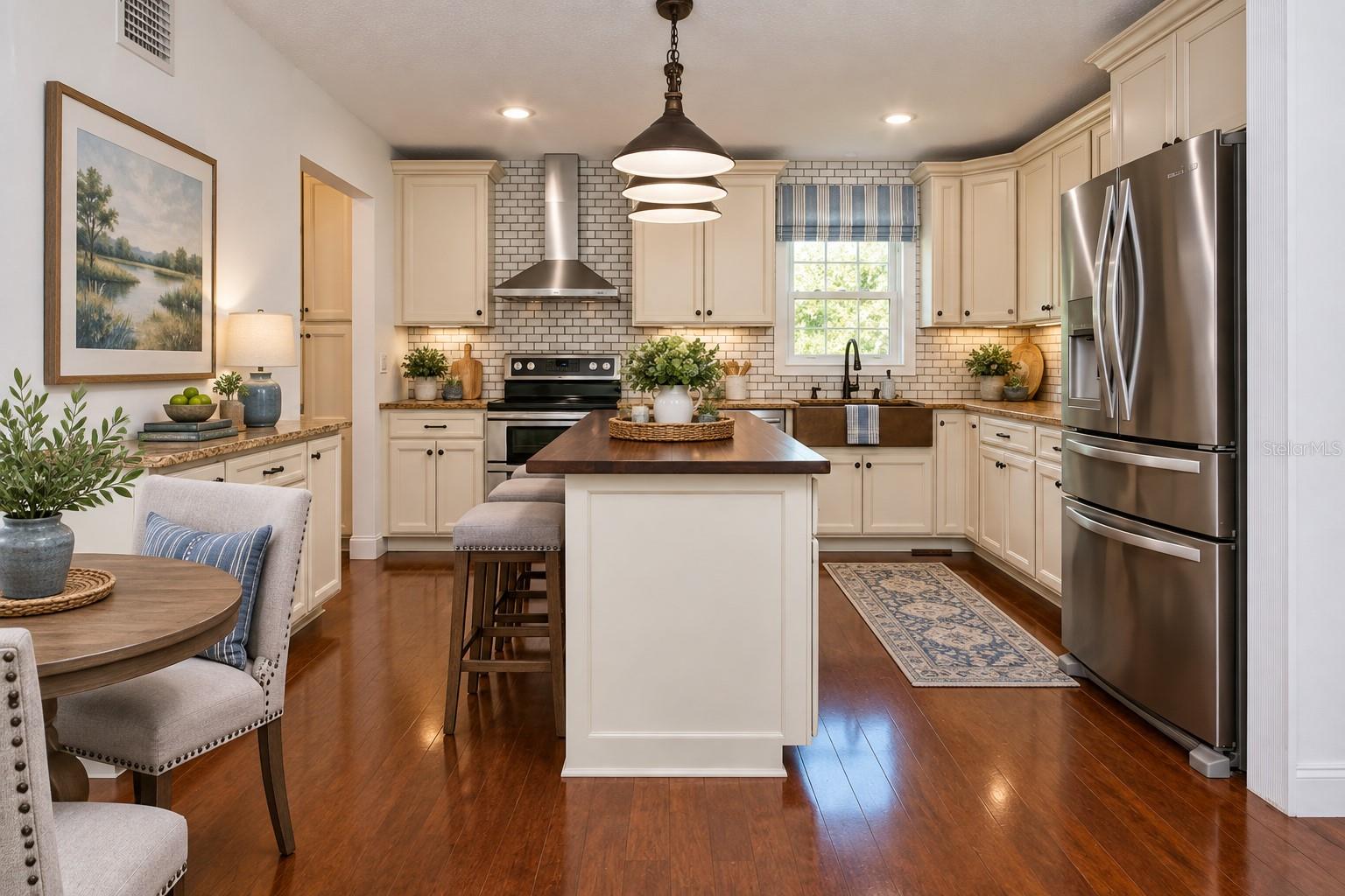 2501 LIGHTFOOT RD