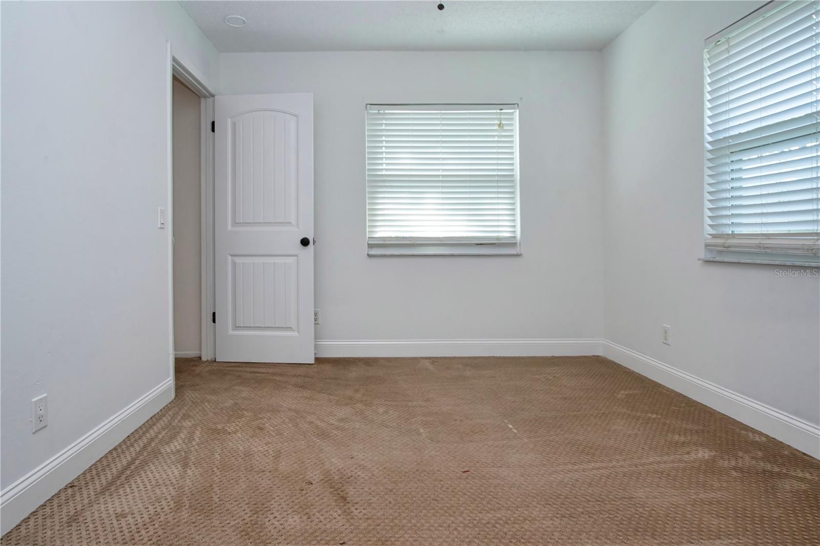 2501 LIGHTFOOT RD