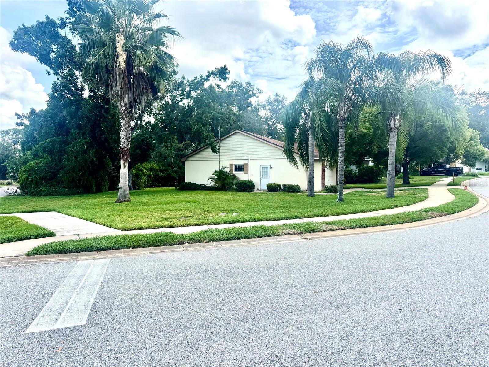 13112 WESTERN CIR