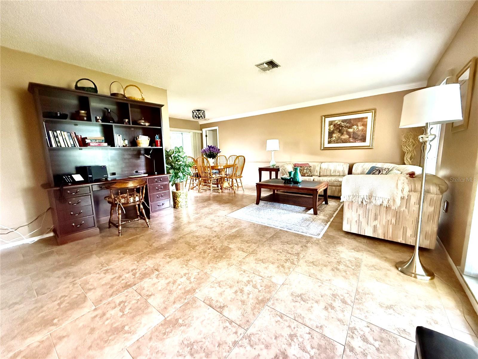 13112 WESTERN CIR