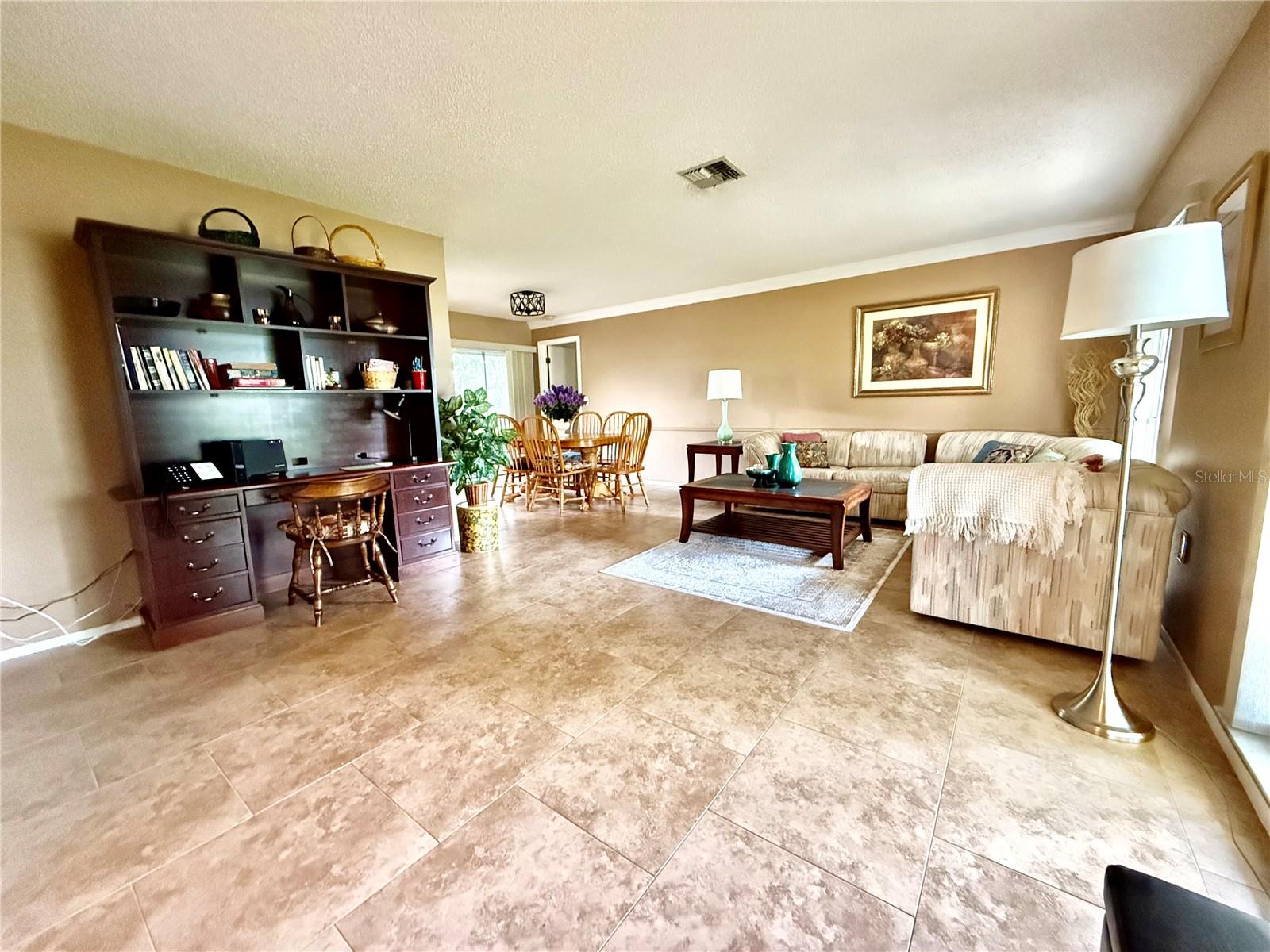 13112 WESTERN CIR