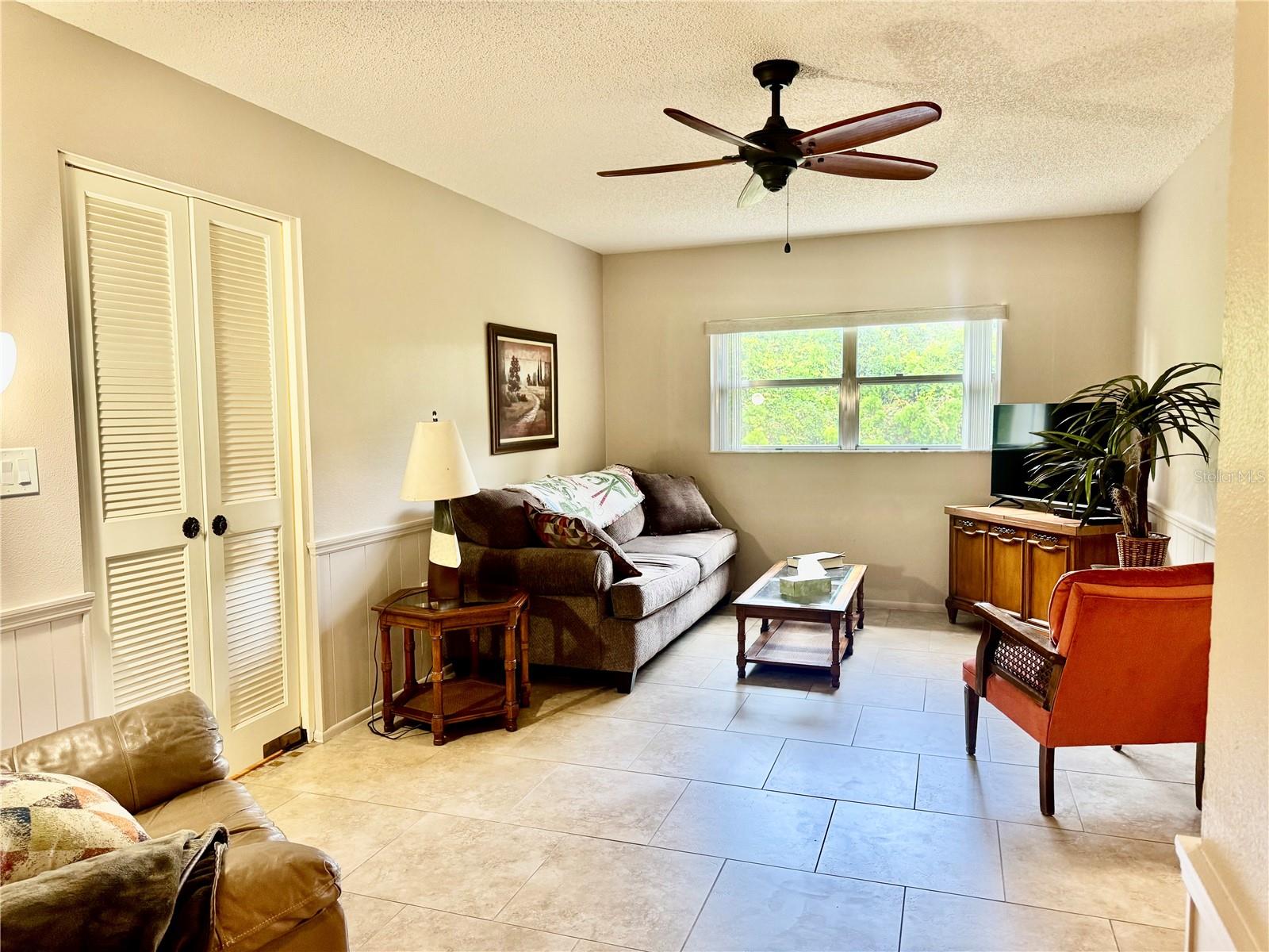 13112 WESTERN CIR