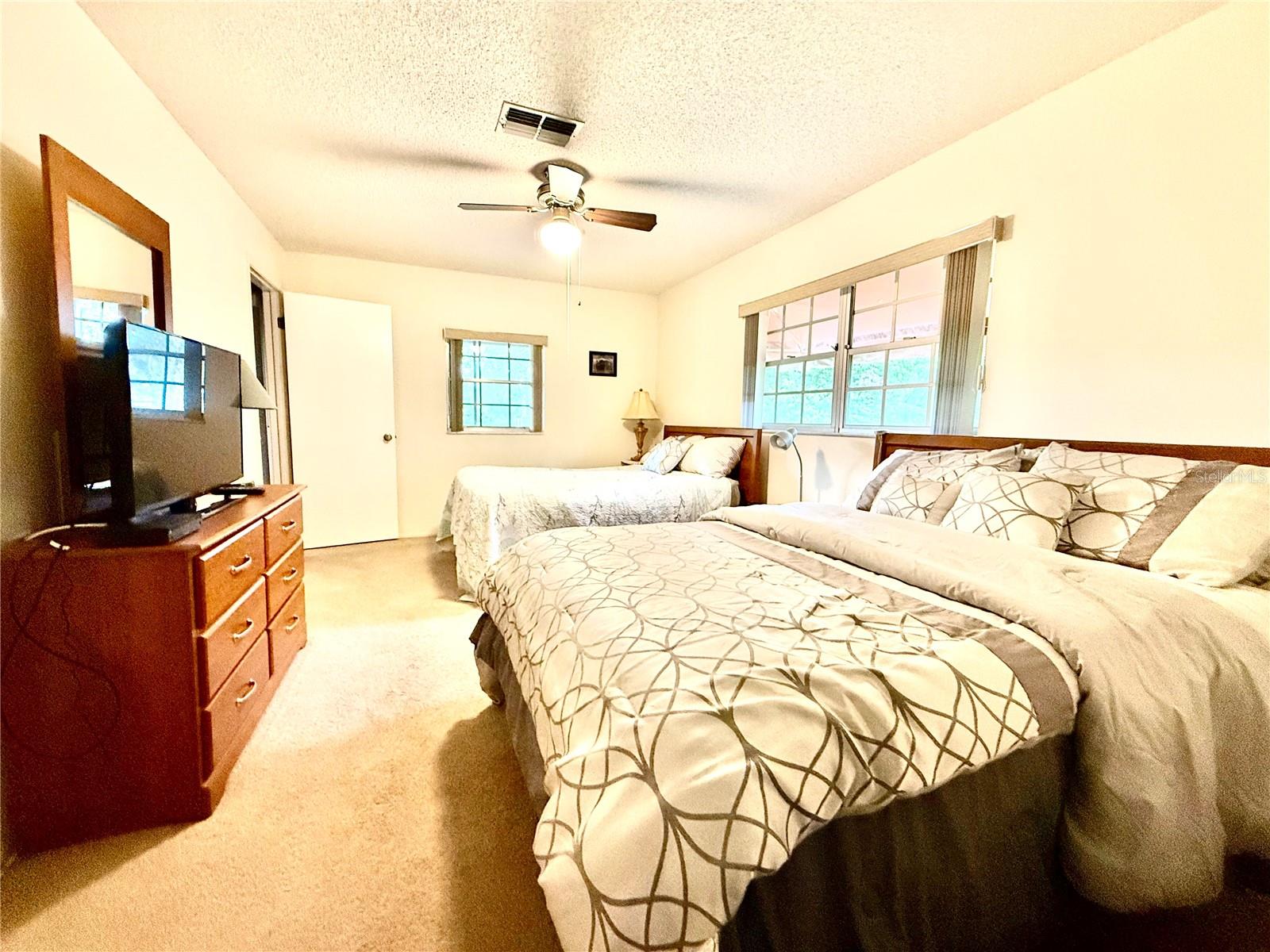 13112 WESTERN CIR
