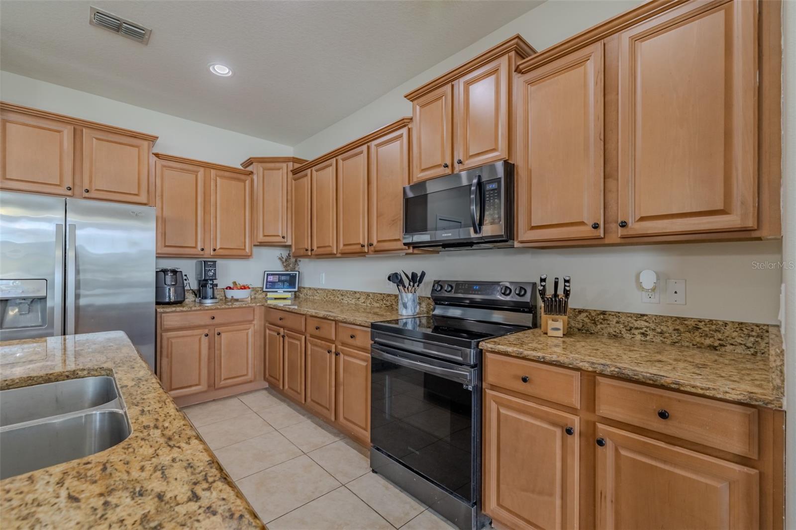 11526 ASHTON FIELD