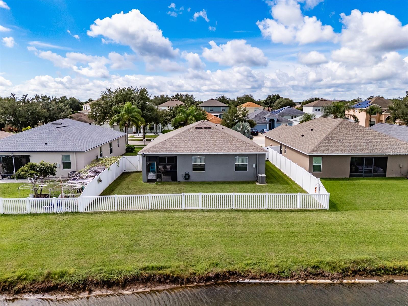 11526 ASHTON FIELD