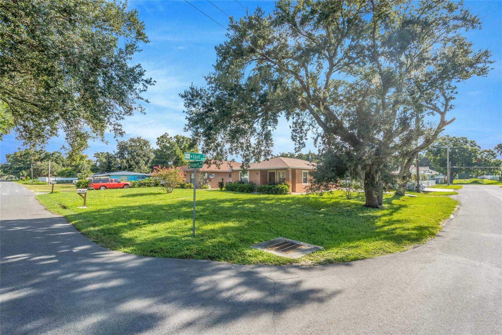 8001 N HUBERT AVE
