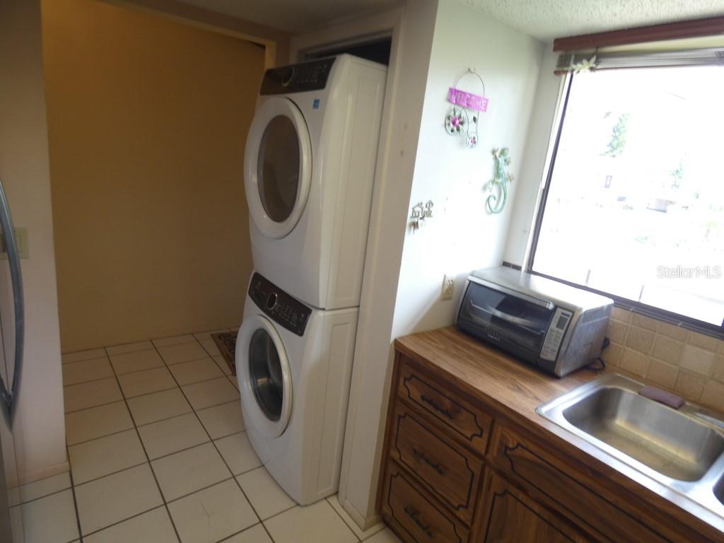 9940 EAGLES POINT CIR #3