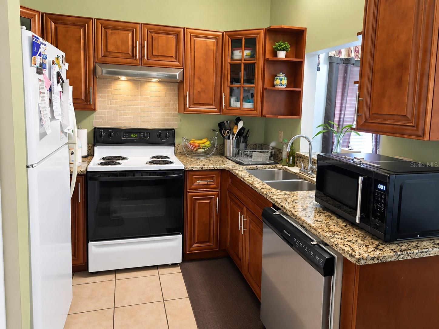 1246 COOLRIDGE DR