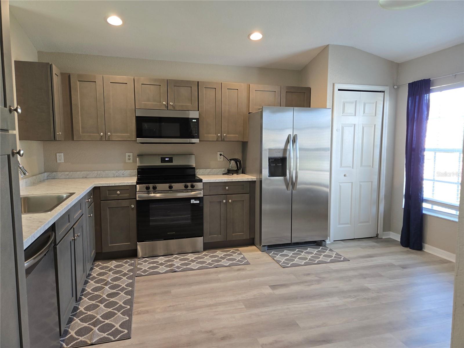 11422 MOUNTAIN BAY DR