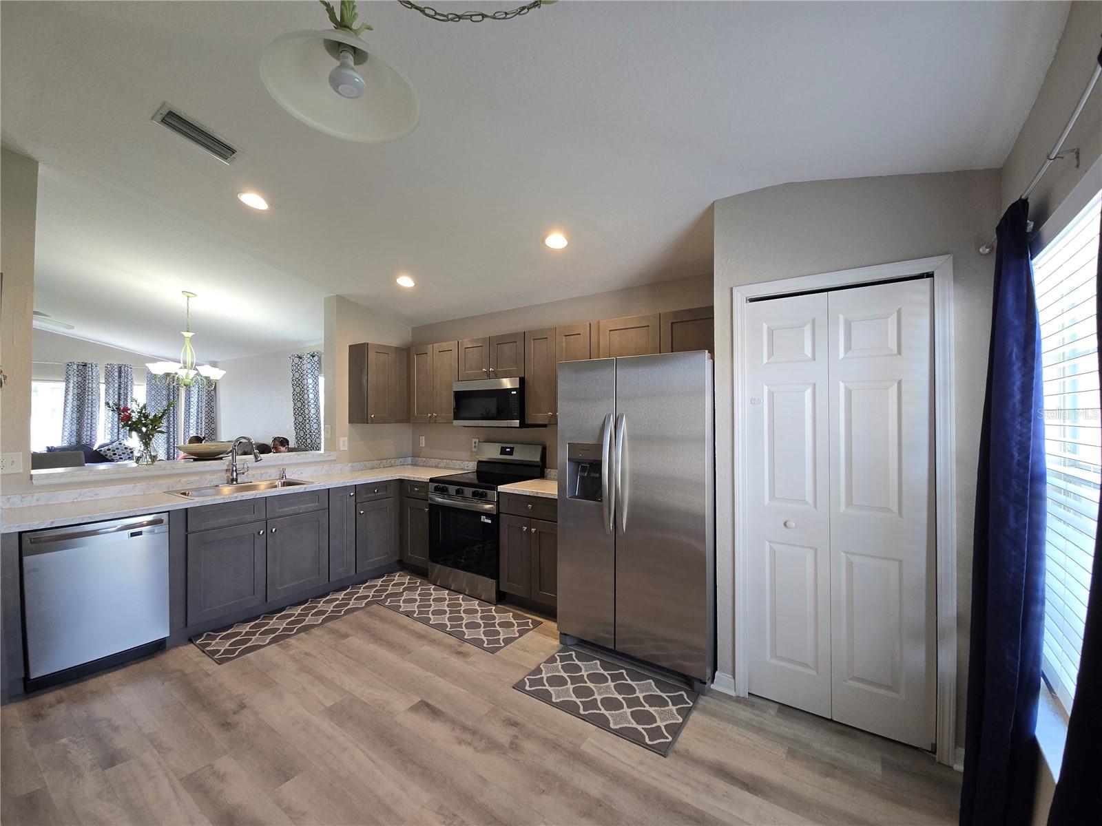 11422 MOUNTAIN BAY DR