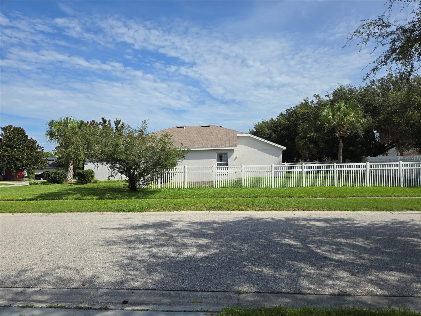 11422 MOUNTAIN BAY DR