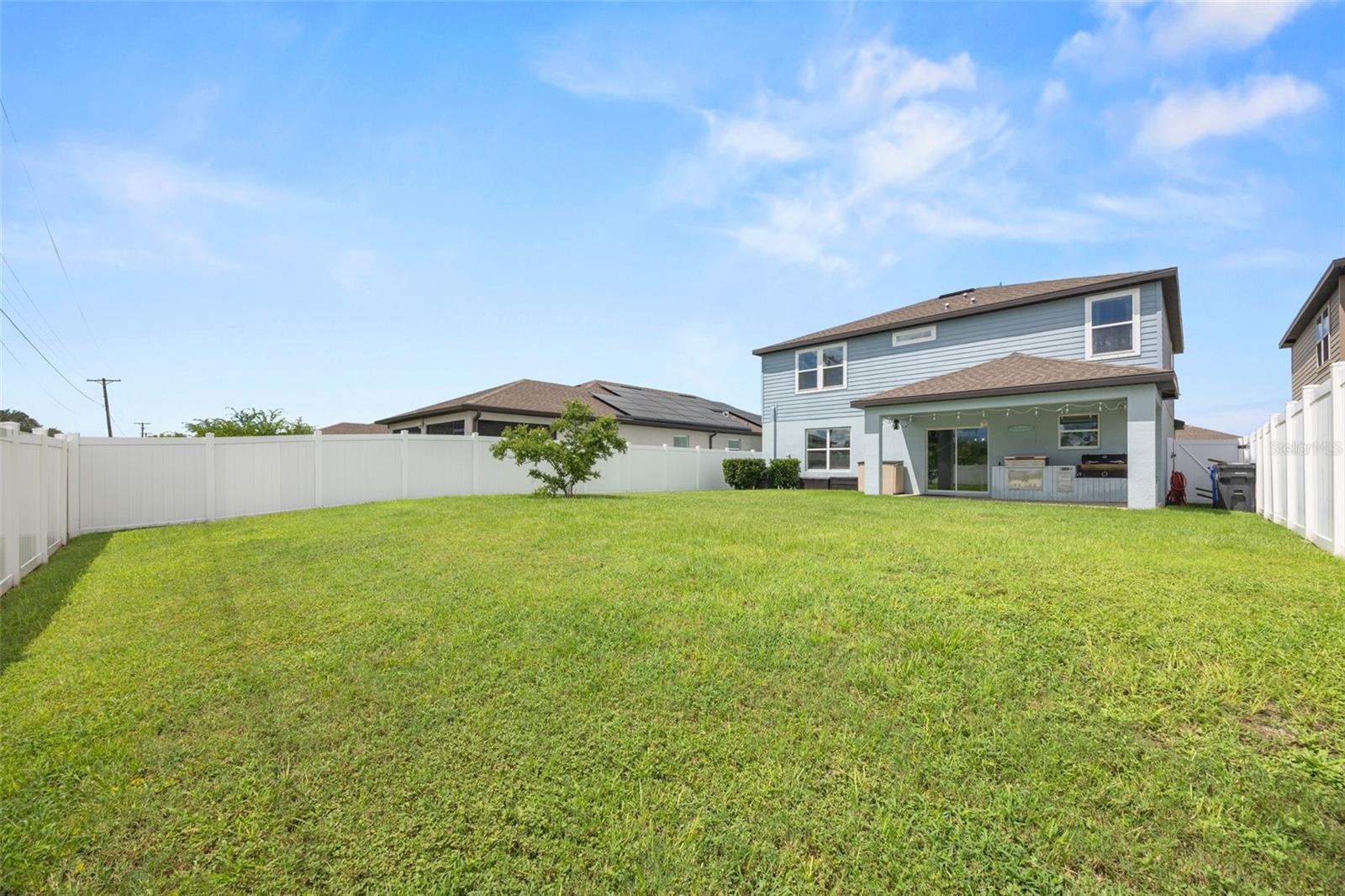 1007 GOLDEN SHINER AVE