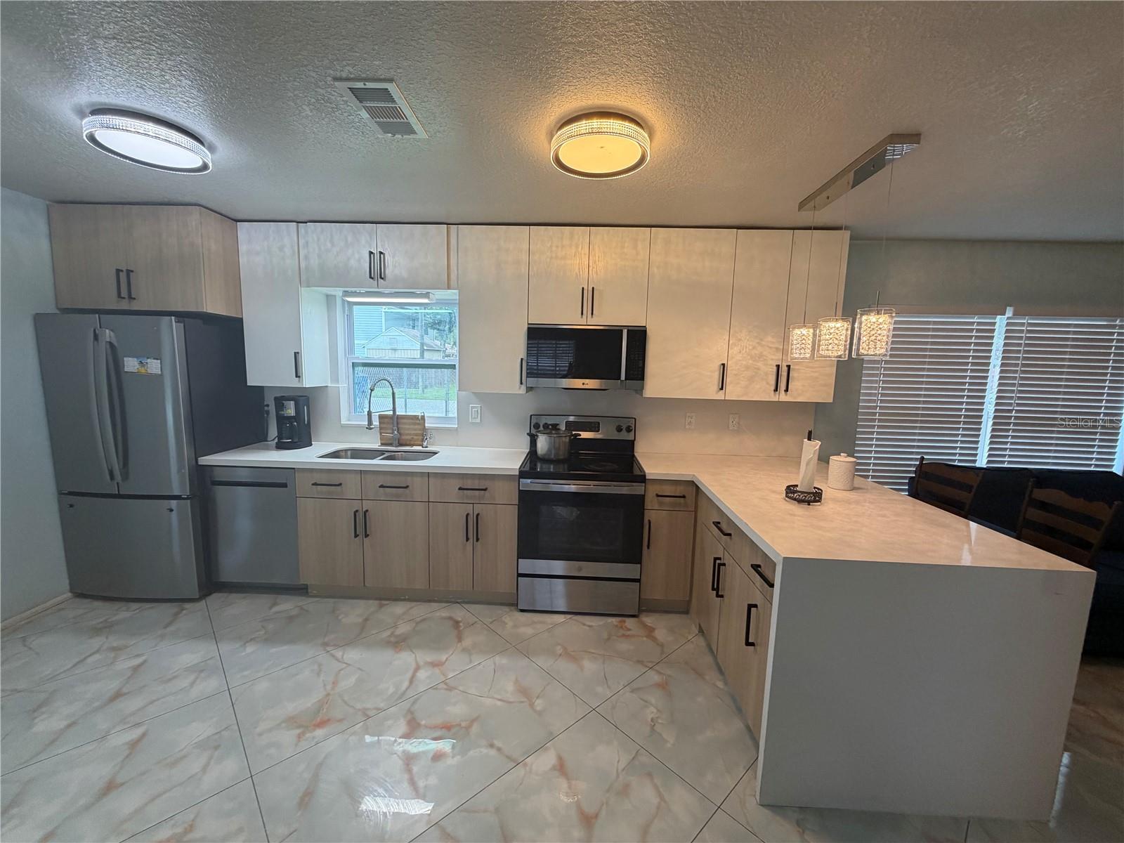 10909 W ELBOW DR