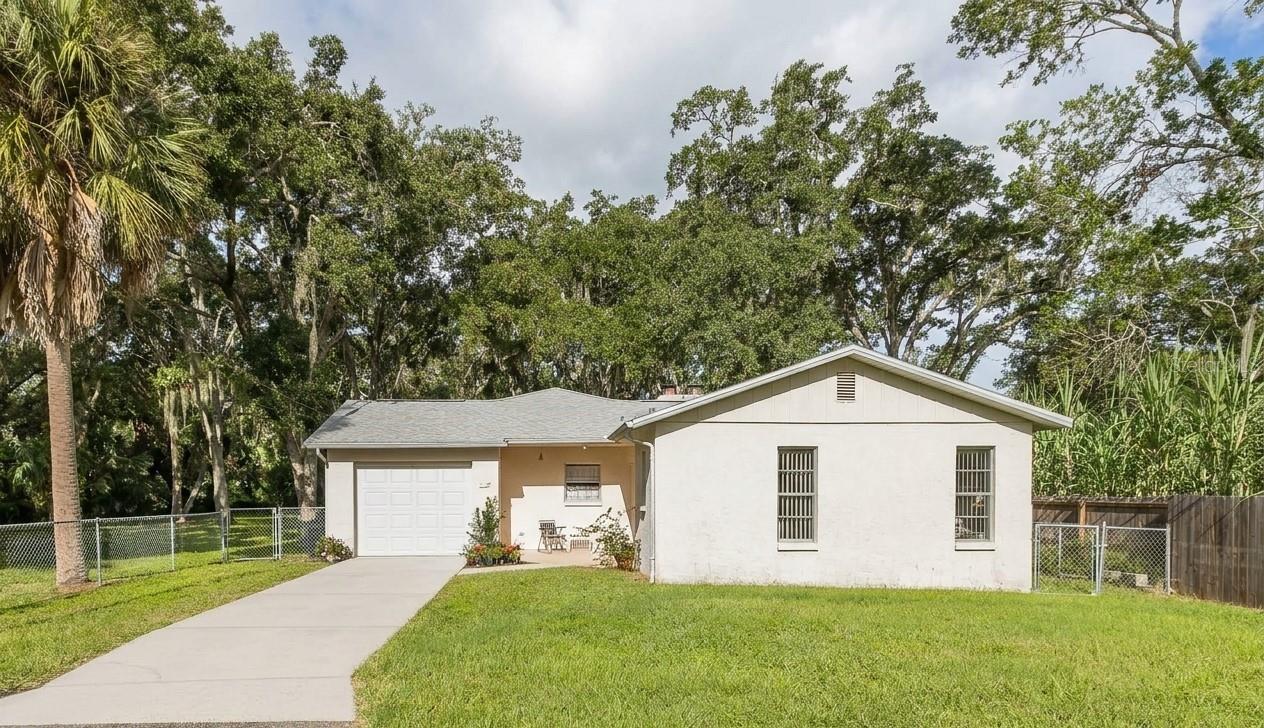 4715 NEEDLE PALM DR