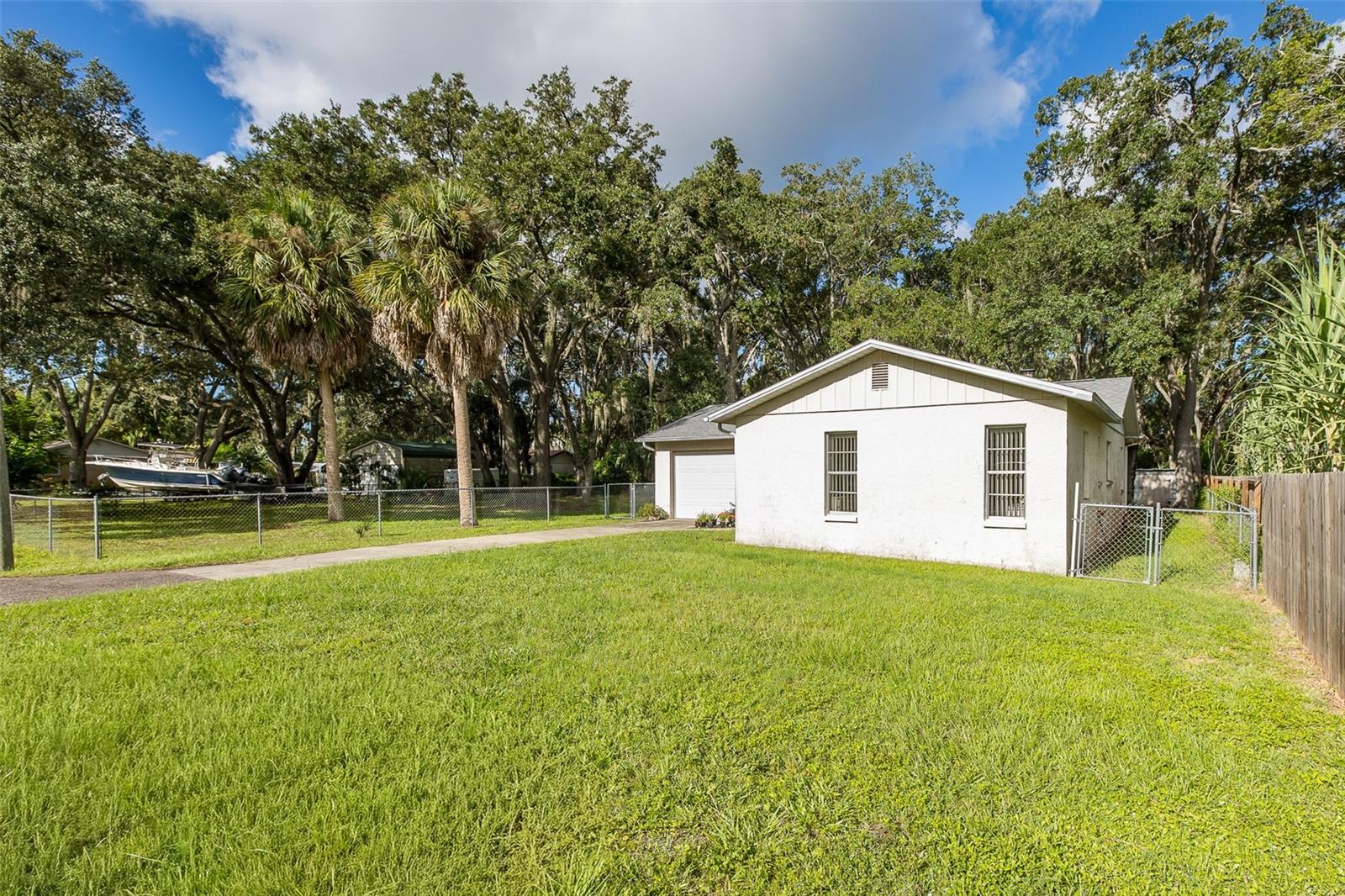 4715 NEEDLE PALM DR