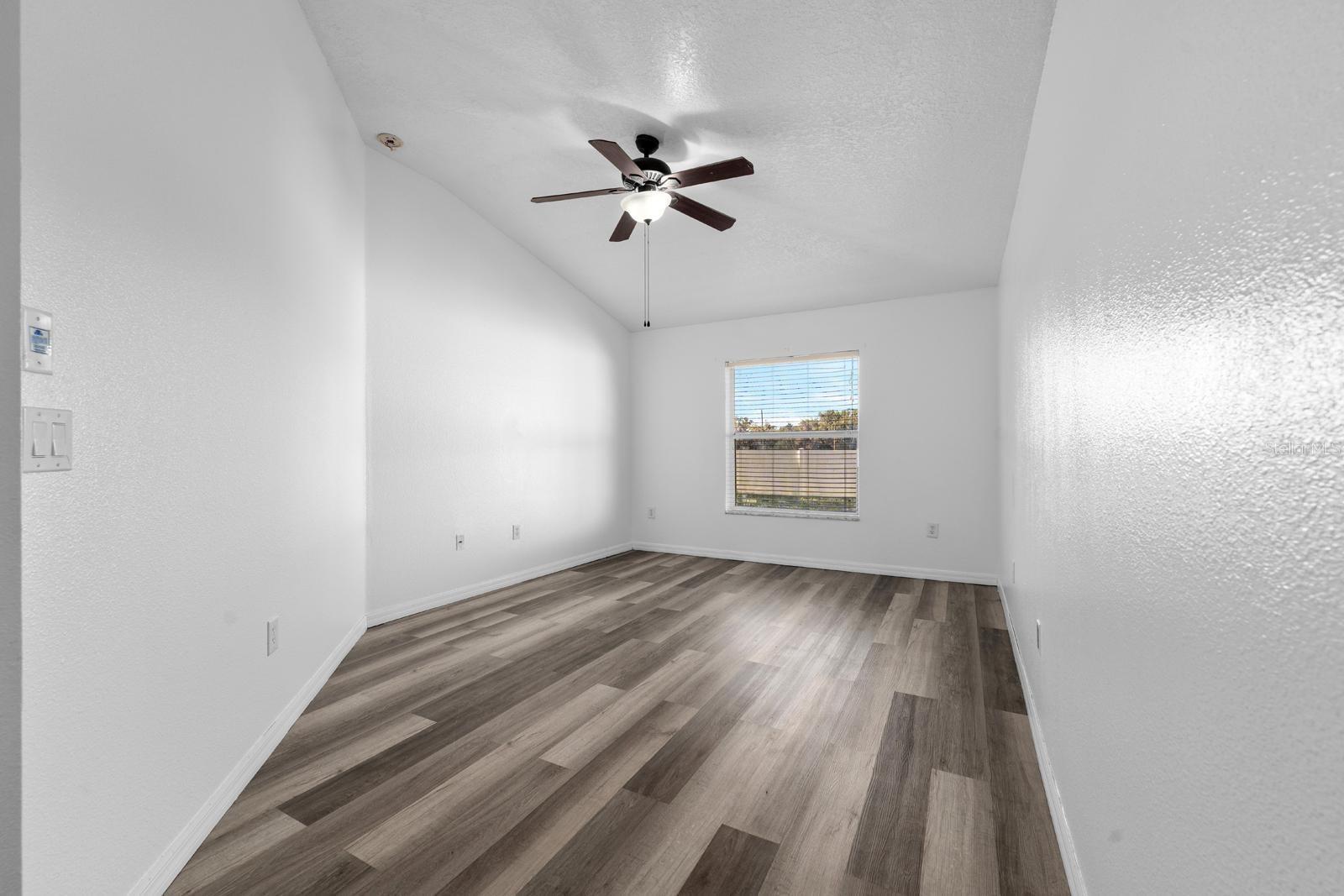 3609 TRAPNELL GROVE LOOP