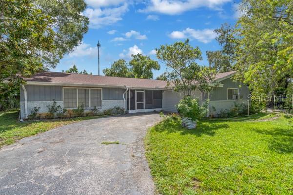 12009 Waterside Ct, Tampa