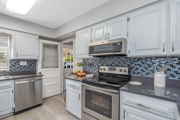 12009 WATERSIDE CT