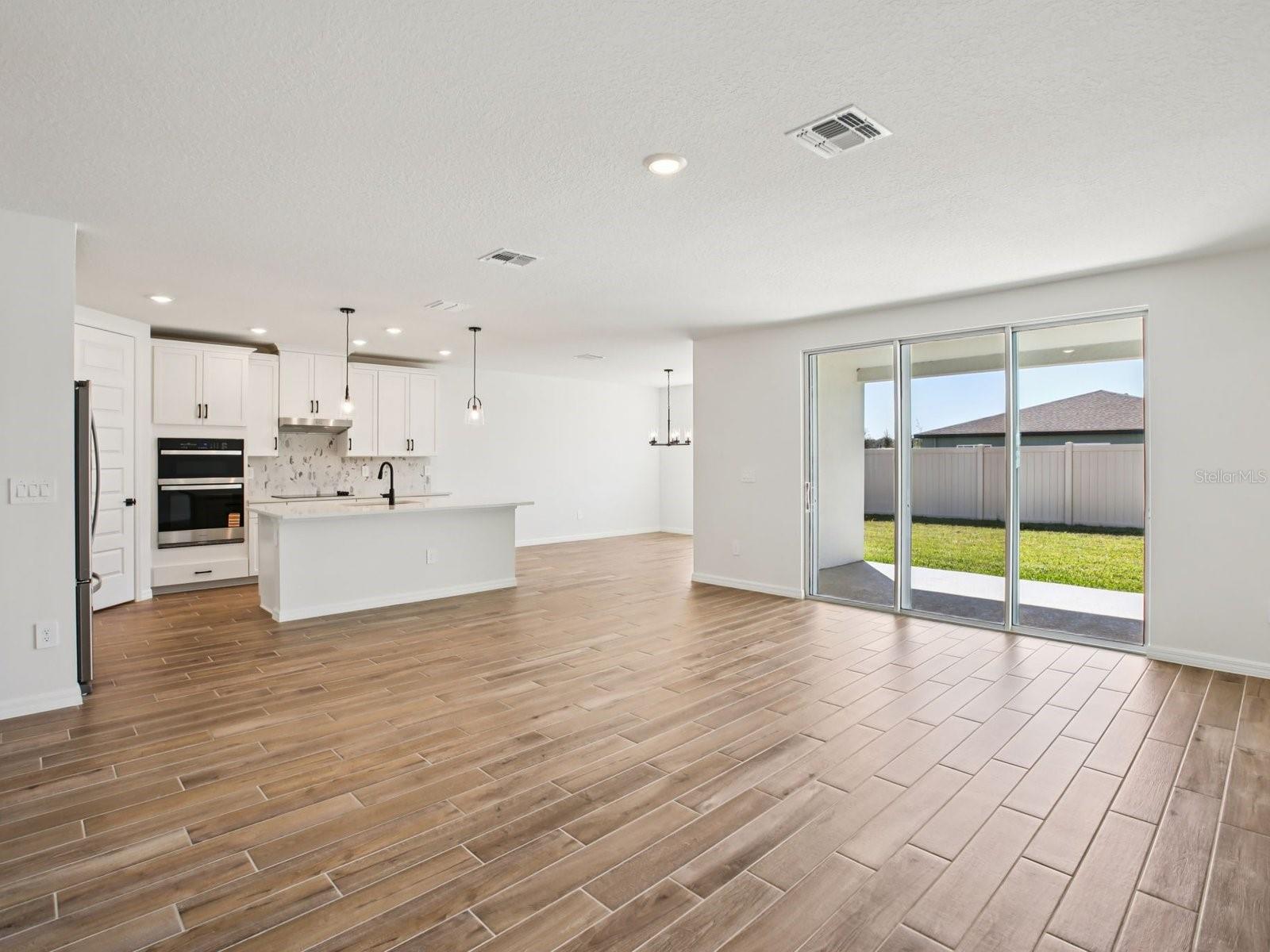 1681 DRAUGHTON DR