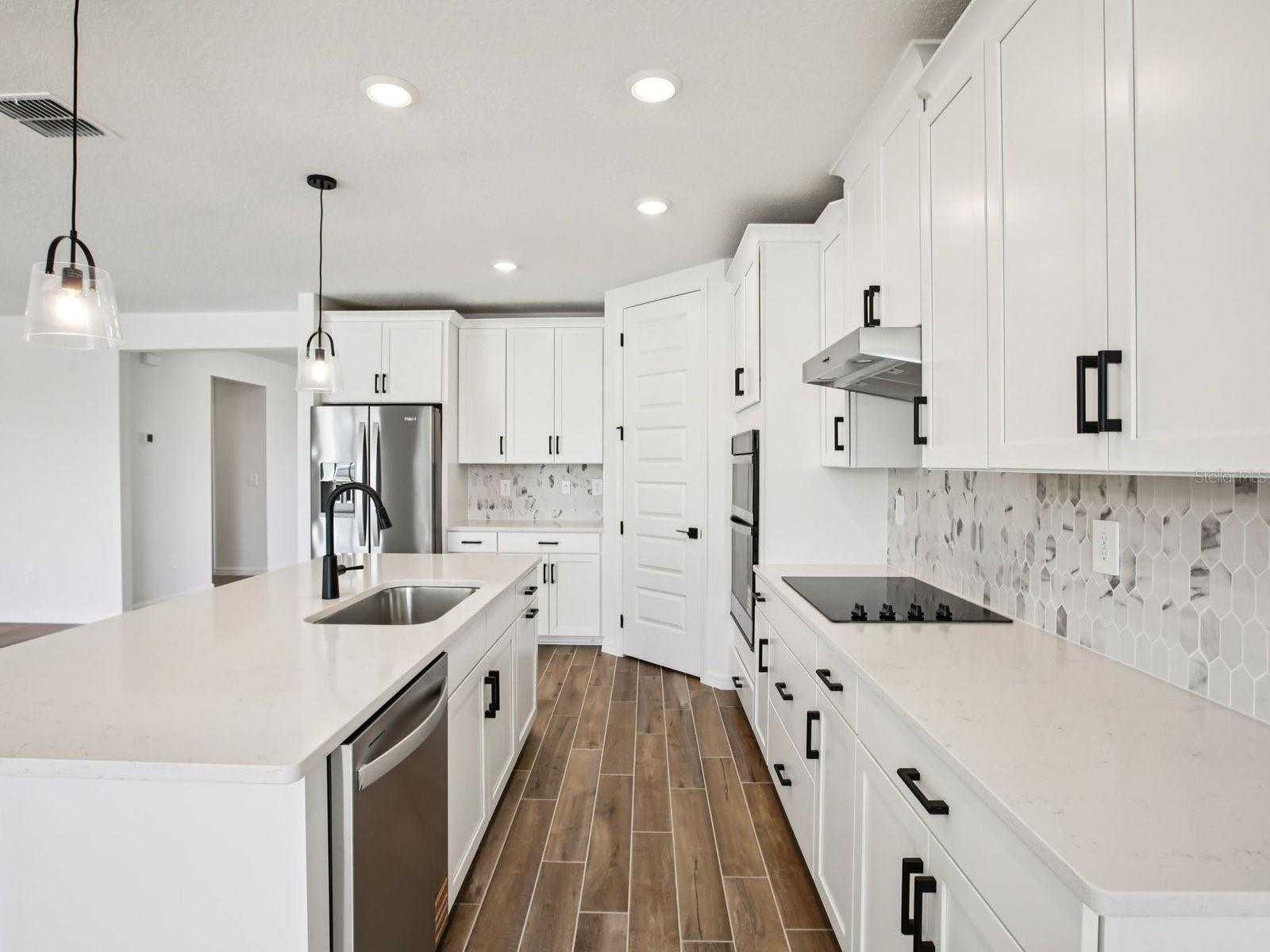 1681 DRAUGHTON DR