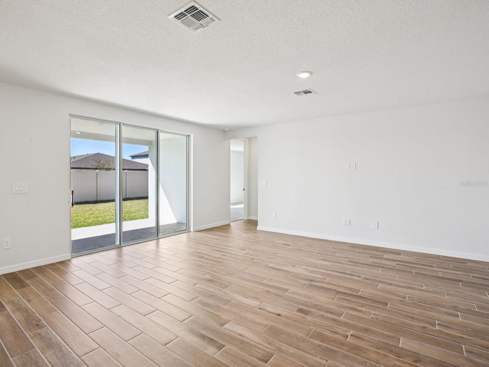 1681 DRAUGHTON DR