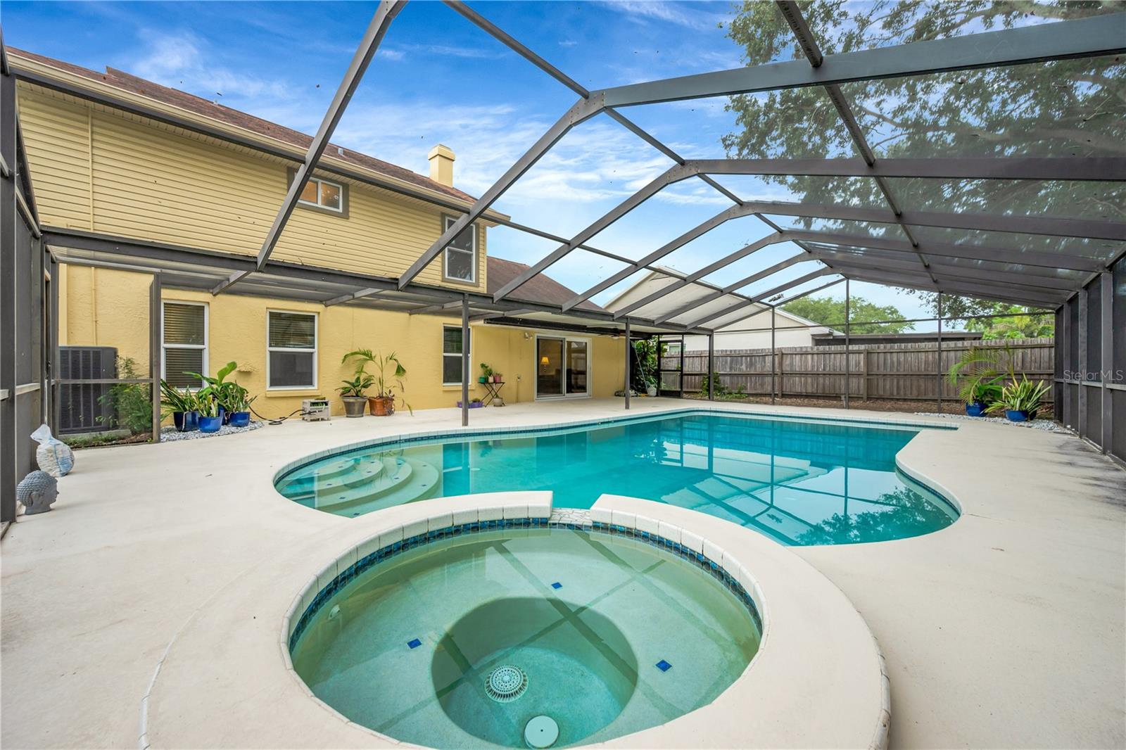 1418 SHELL FLOWER DR