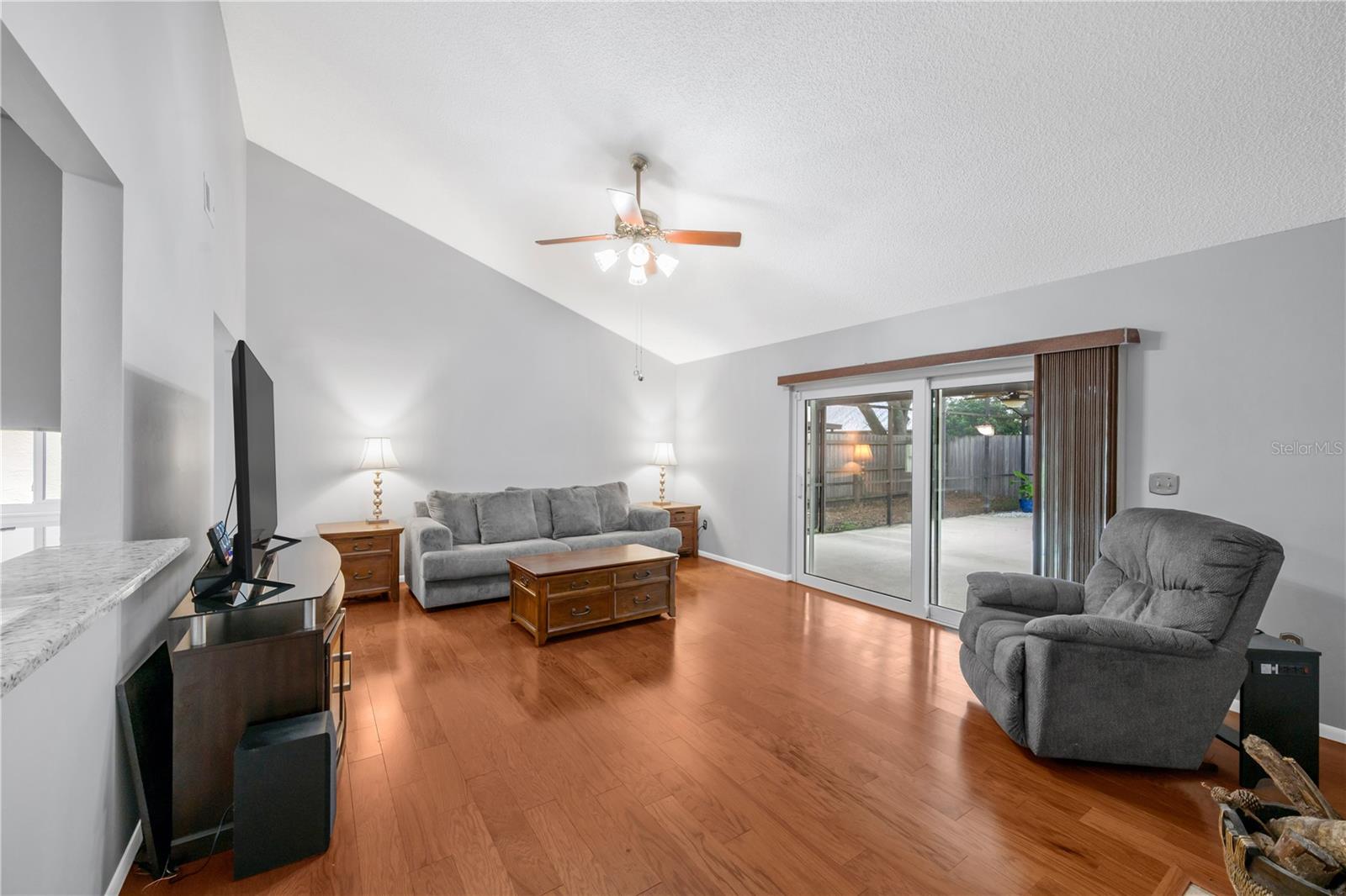 1418 SHELL FLOWER DR