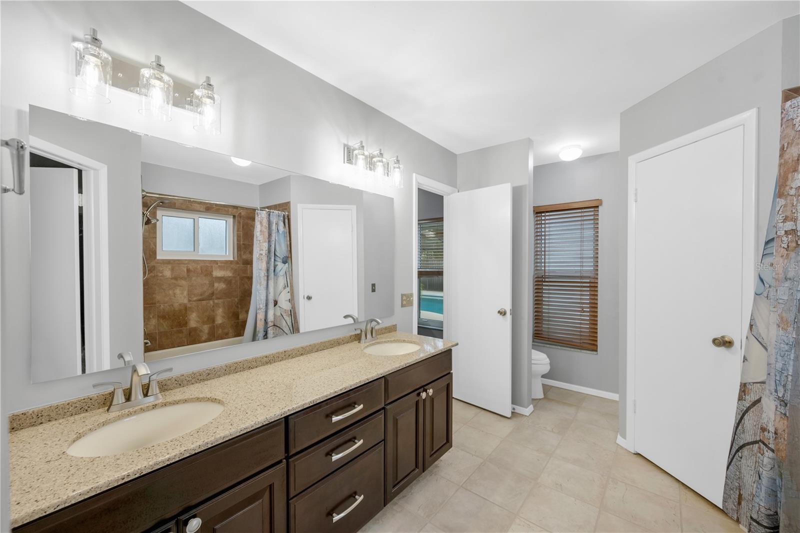 1418 SHELL FLOWER DR