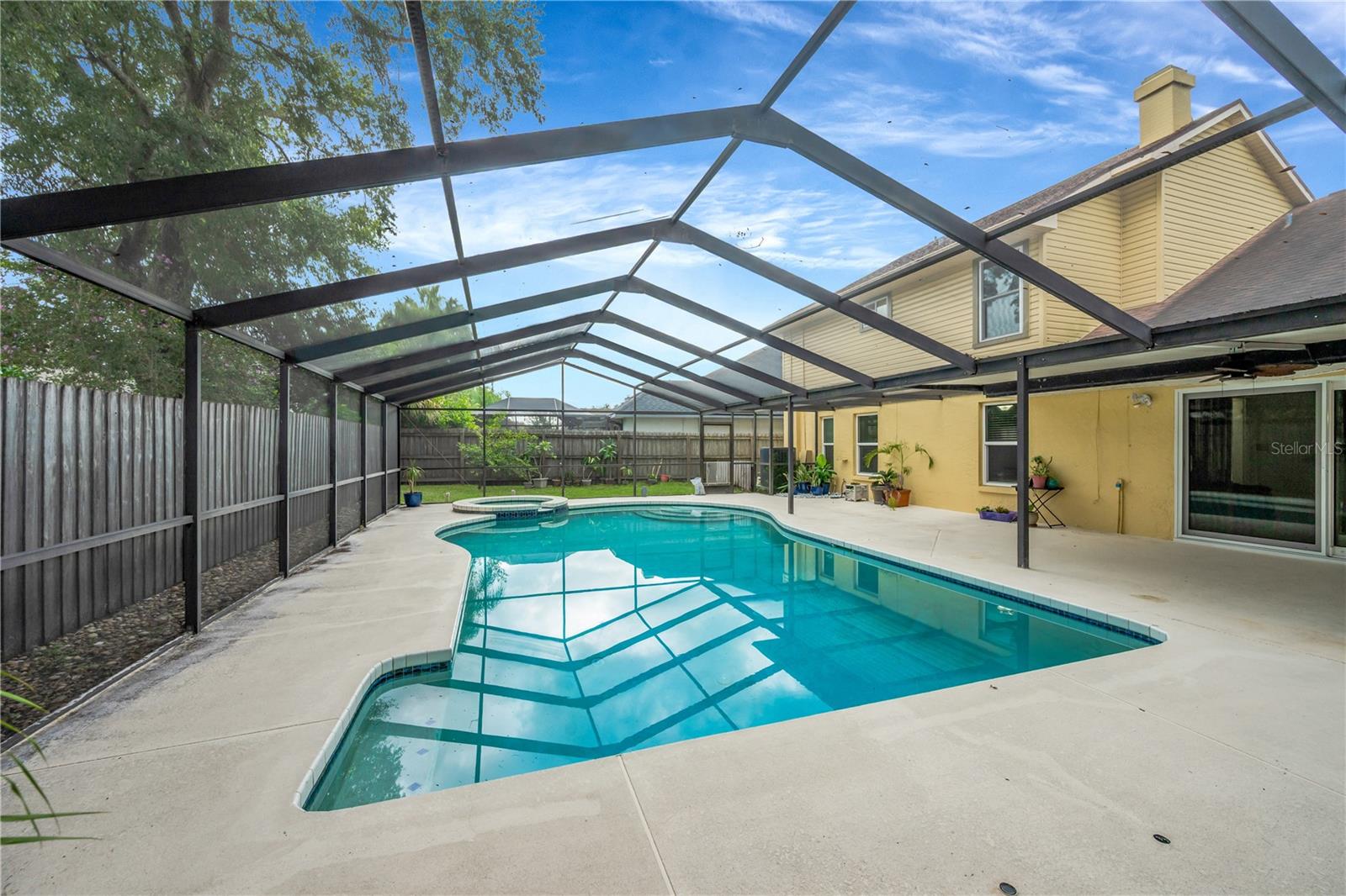 1418 SHELL FLOWER DR