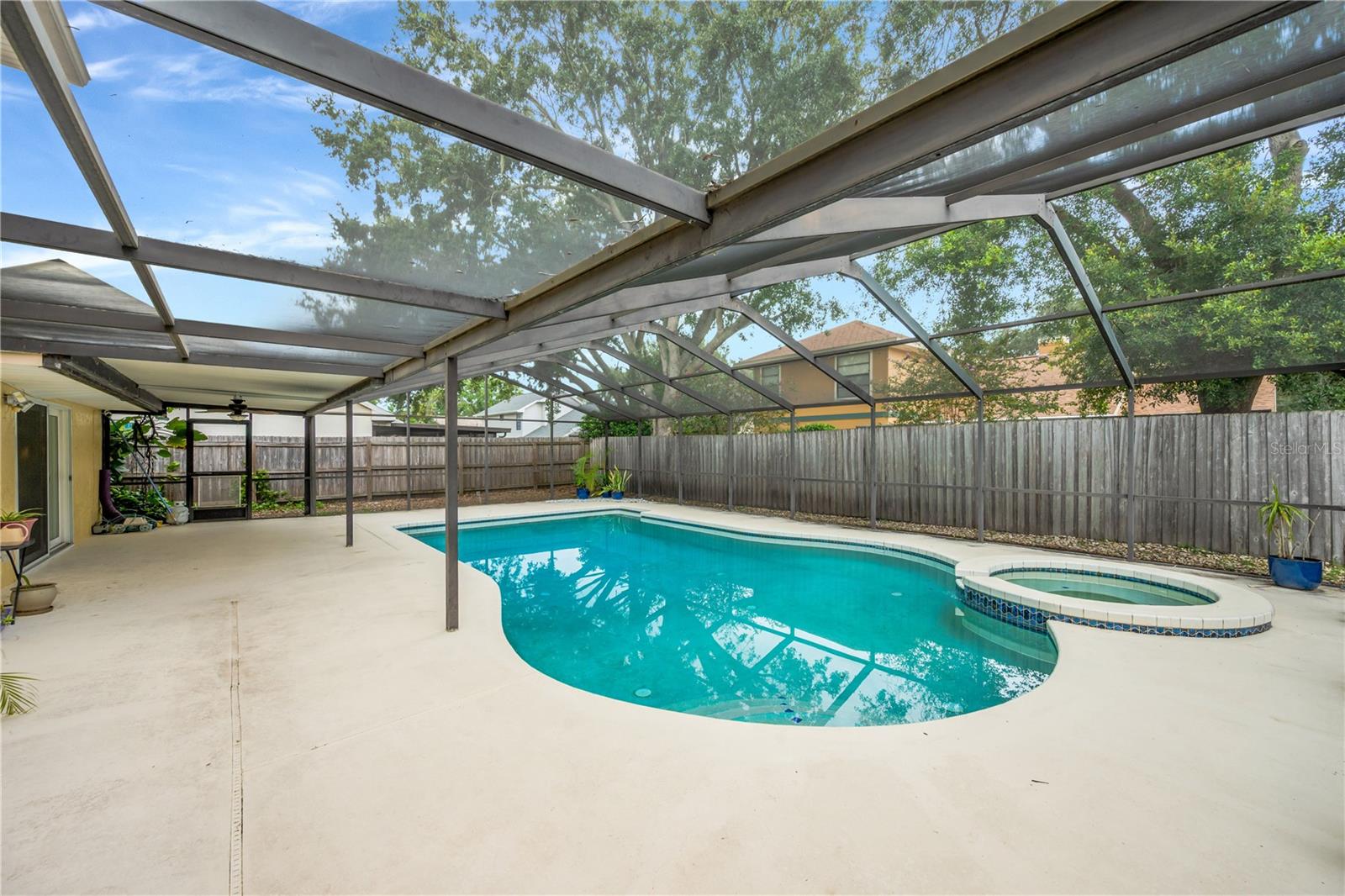 1418 SHELL FLOWER DR
