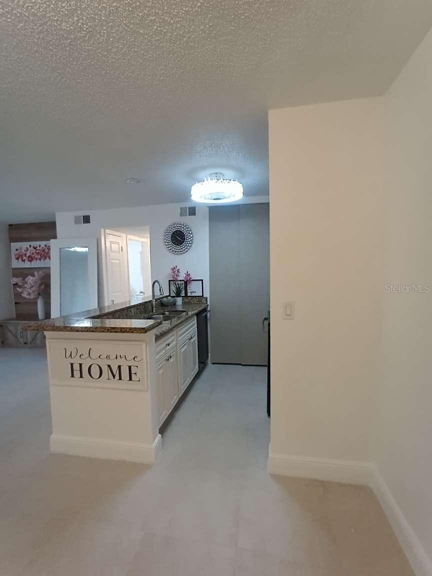 10024 STRAFFORD OAK CT #807