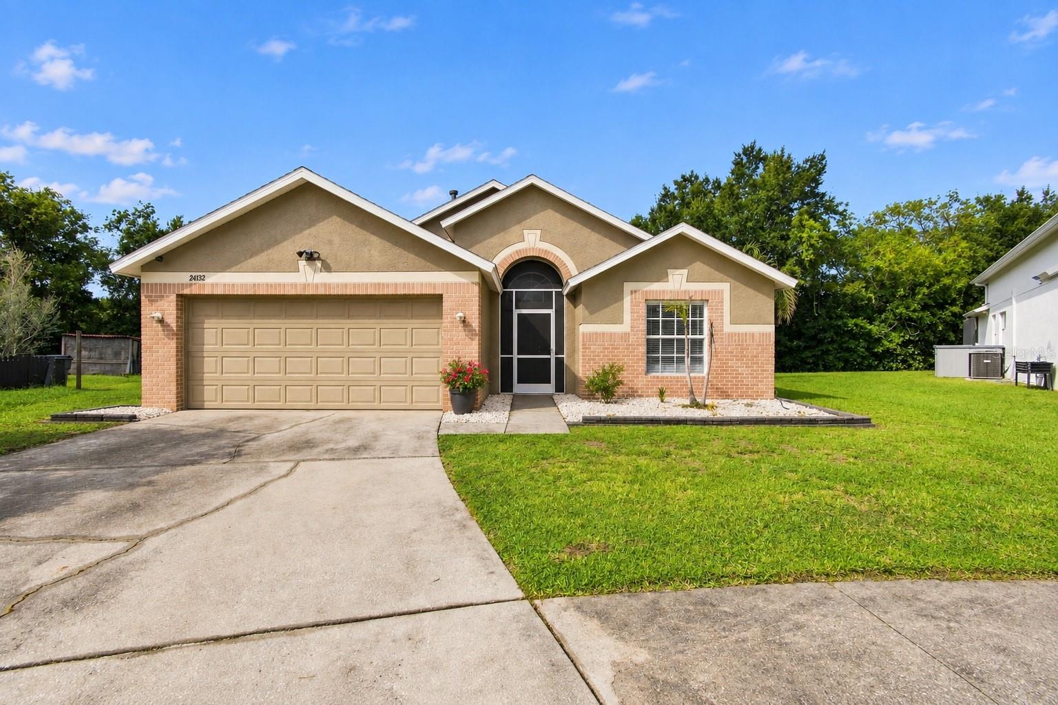 24132 Denali Ct, Lutz
