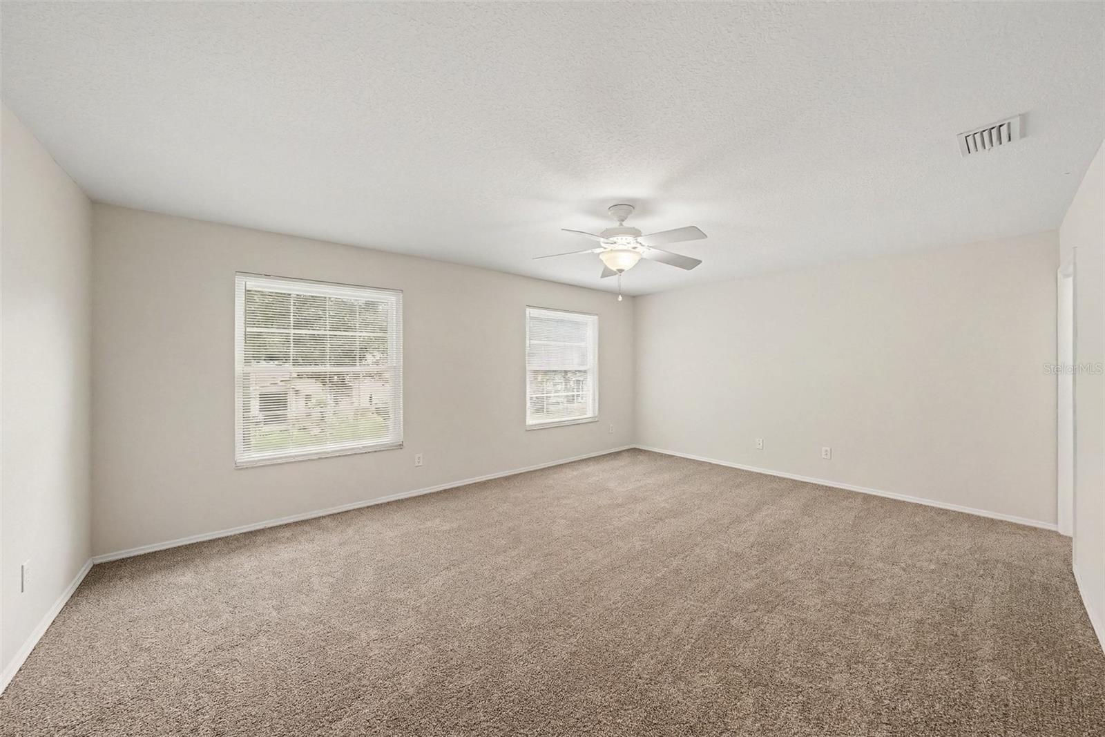 13939 JACOBSON DR