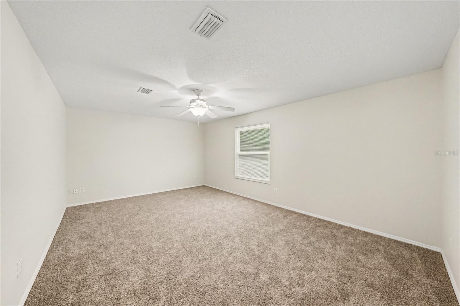 13939 JACOBSON DR