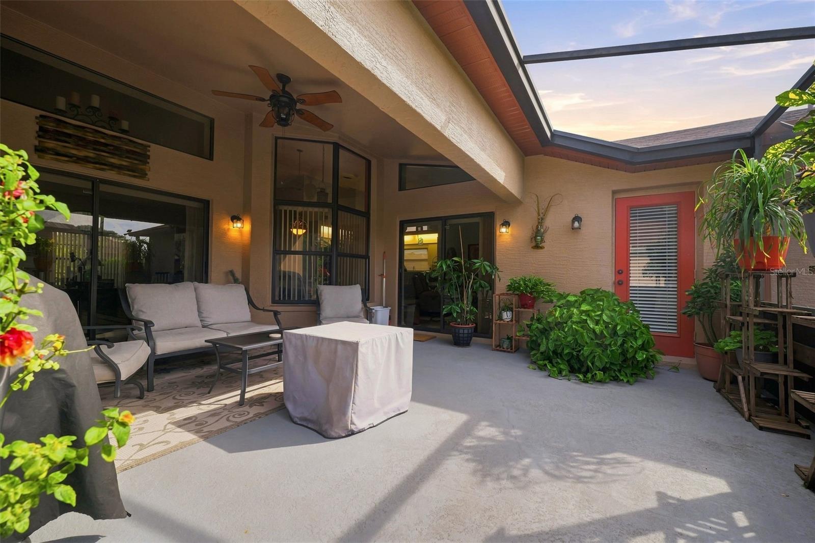 9324 CREEKSIDE CT