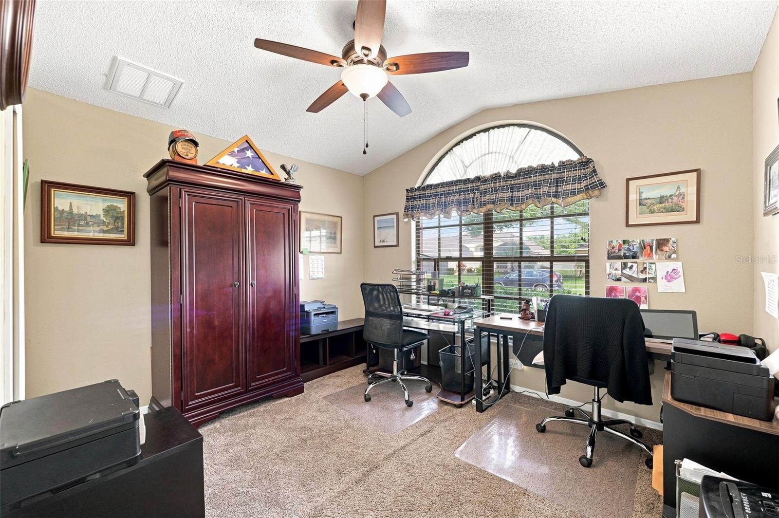 9324 CREEKSIDE CT