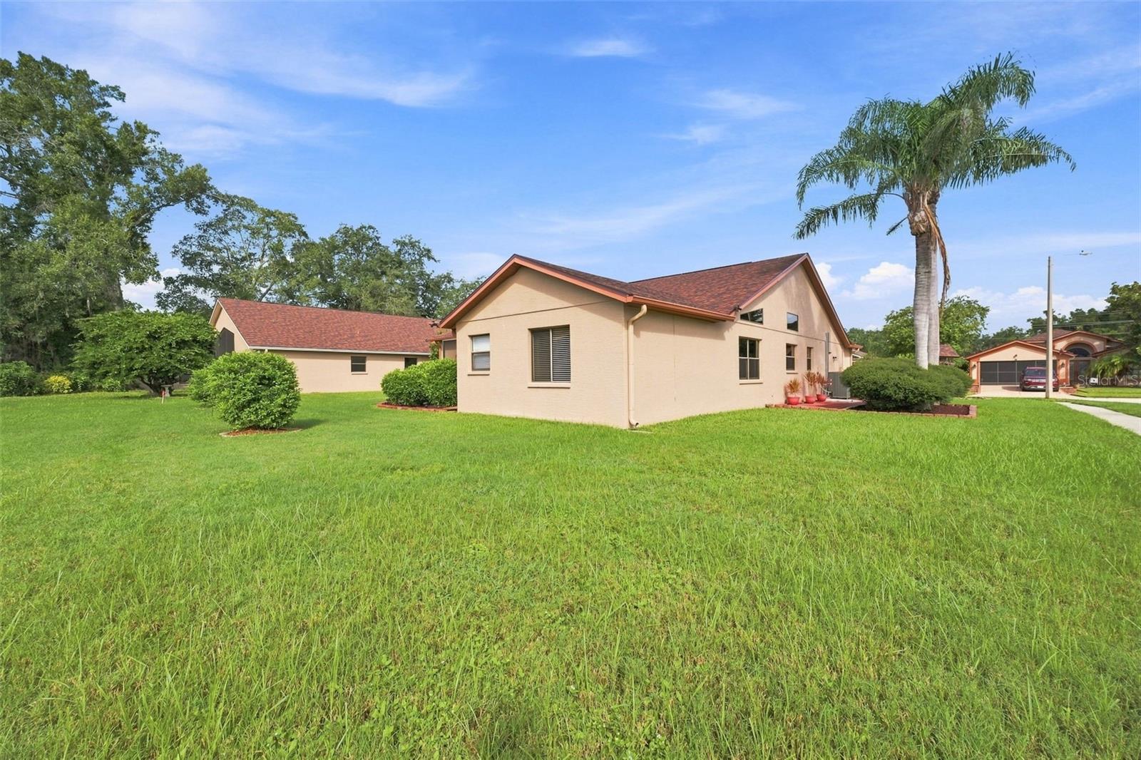 9324 CREEKSIDE CT